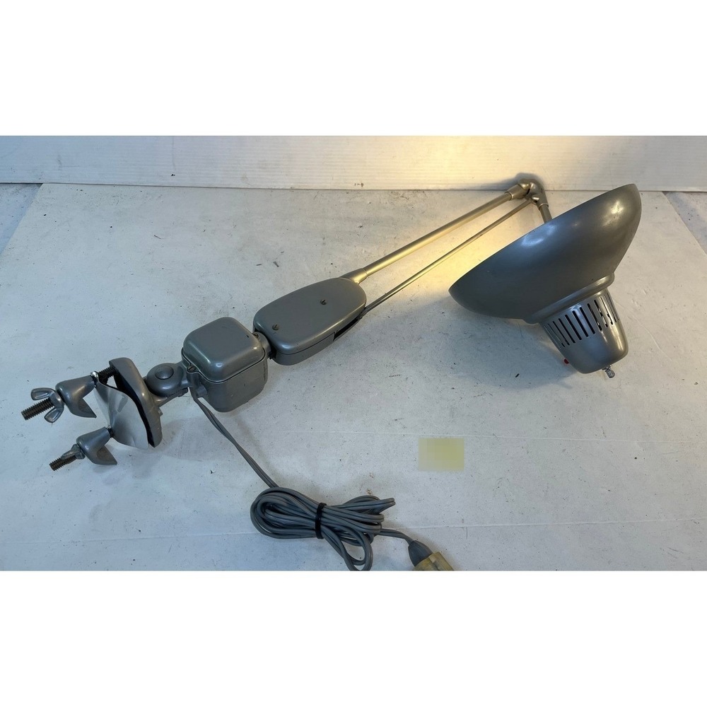 Dazor Mfg. Floating Desk Lamp MCM Vintage Industrial Good Working‎ Condition